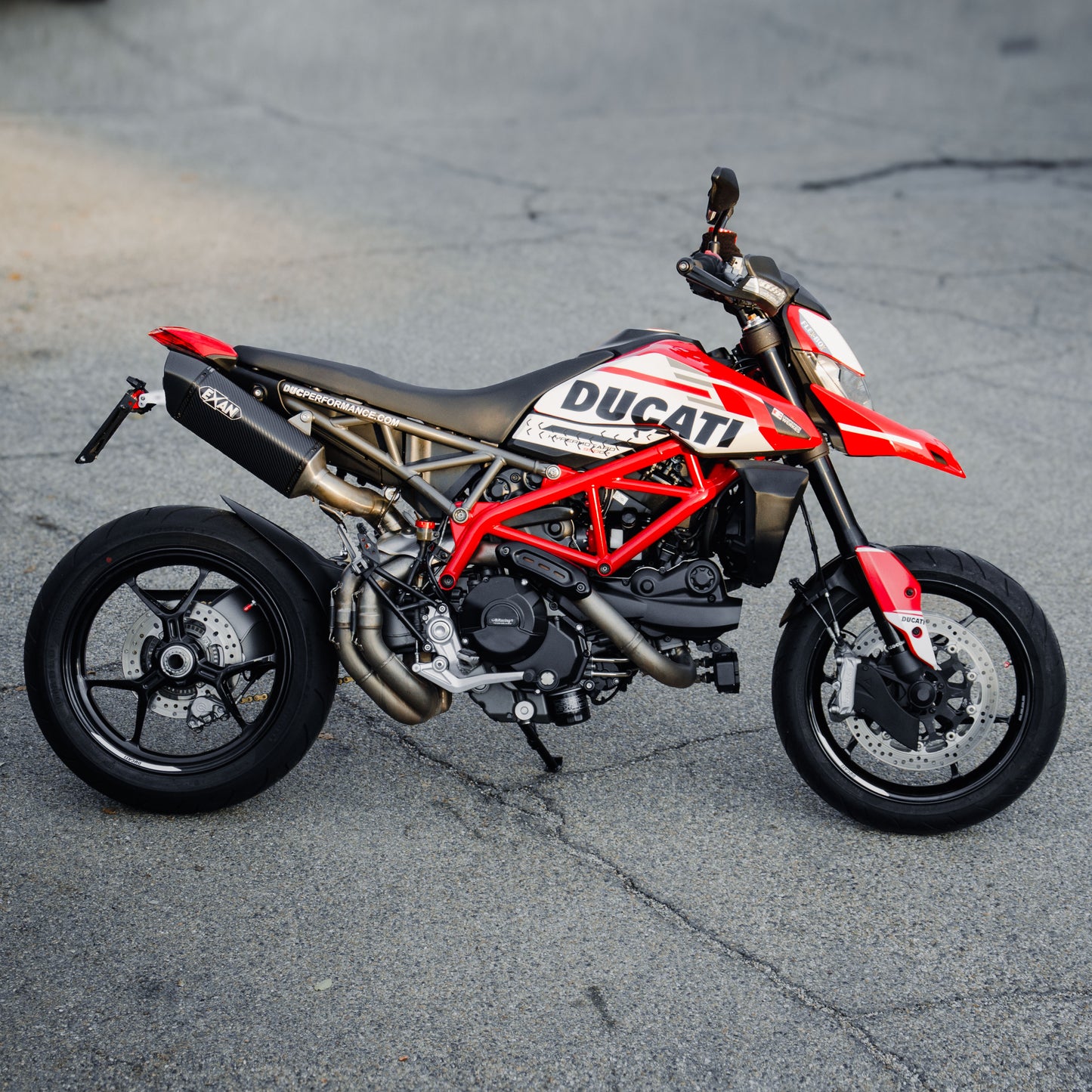 SIDE WINGS HYPERMOTARD 950