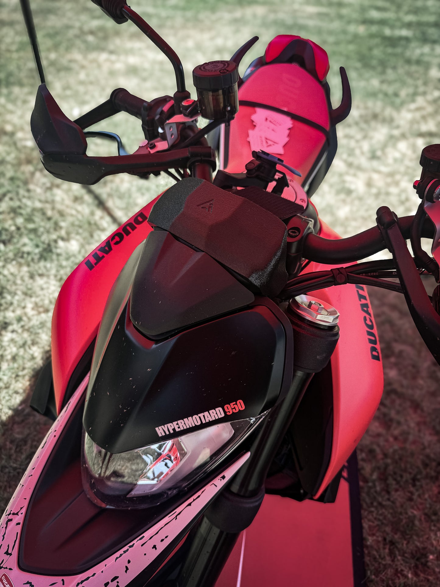 TFT DASHBOARD COVER HYPERMOTARD 950